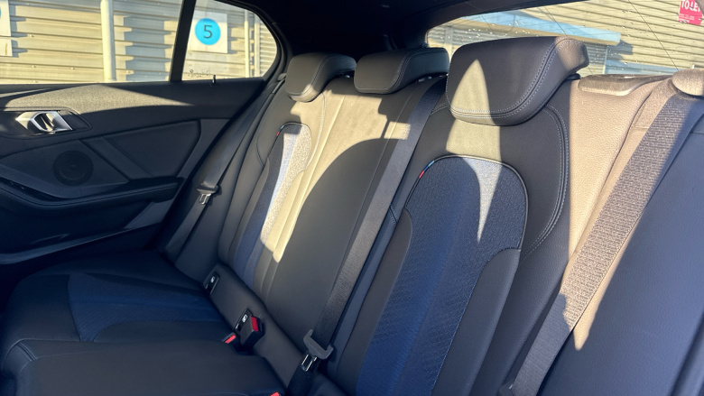 BMW 1 Series 118i M Sport 5dr Step Auto Petrol Hatchback